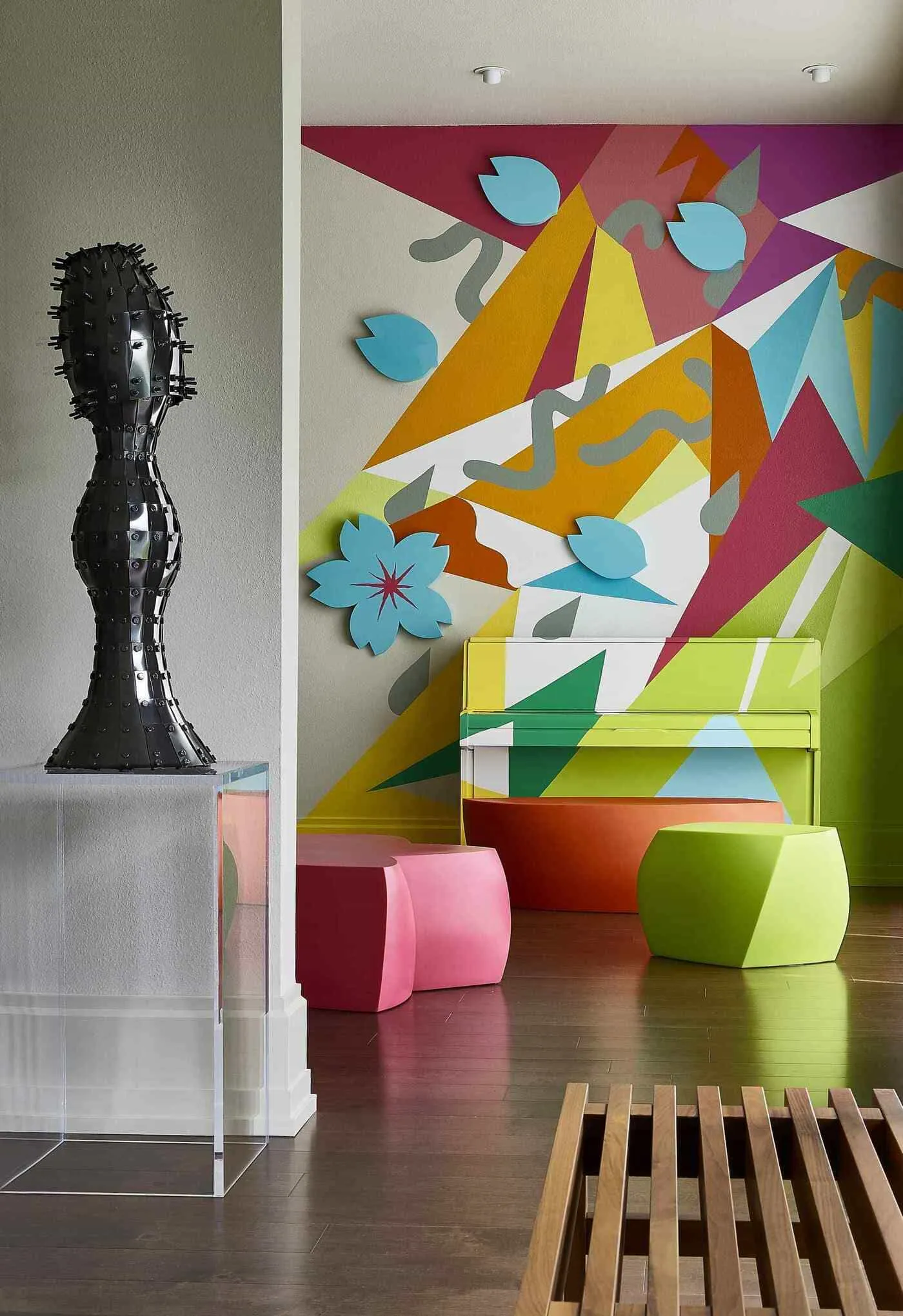 TANGOREN HOLF collection installation