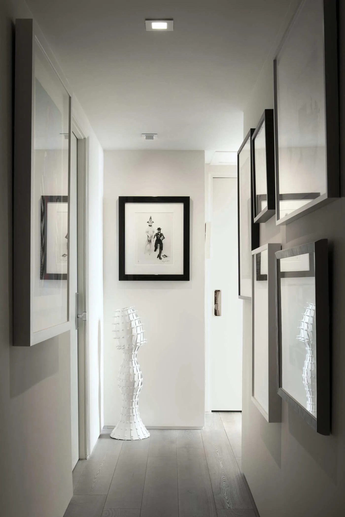TANGOREN HOLF collection installation